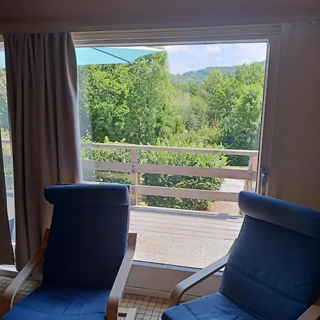 度假居 Nr 9 *